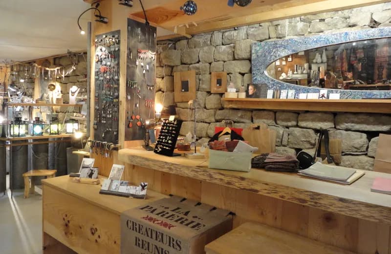 Atelier LA PARERIE à PREVENCHERES