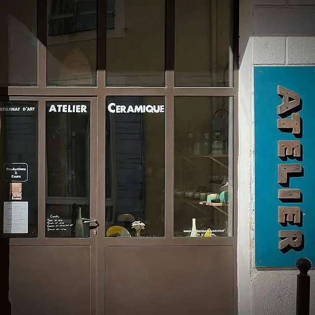 Atelier ATELIER à LA TOUR-D'AIGUES