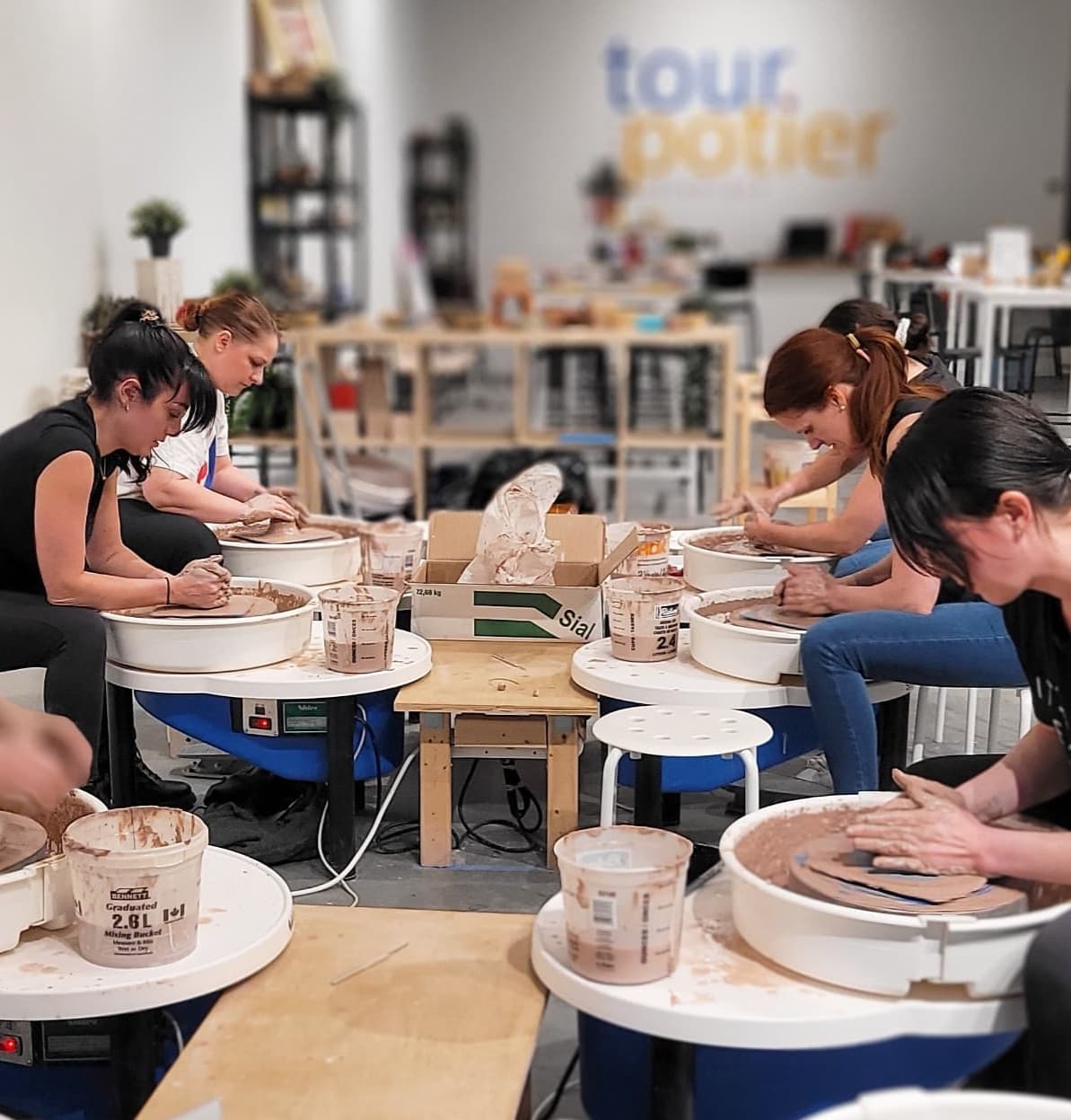 Atelier ATELIER POTIER CERAMISTE à BARRO