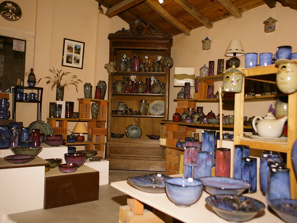Atelier LA TERRE EST BLEUE ... à BEAULIEU-SOUS-LA-ROCHE